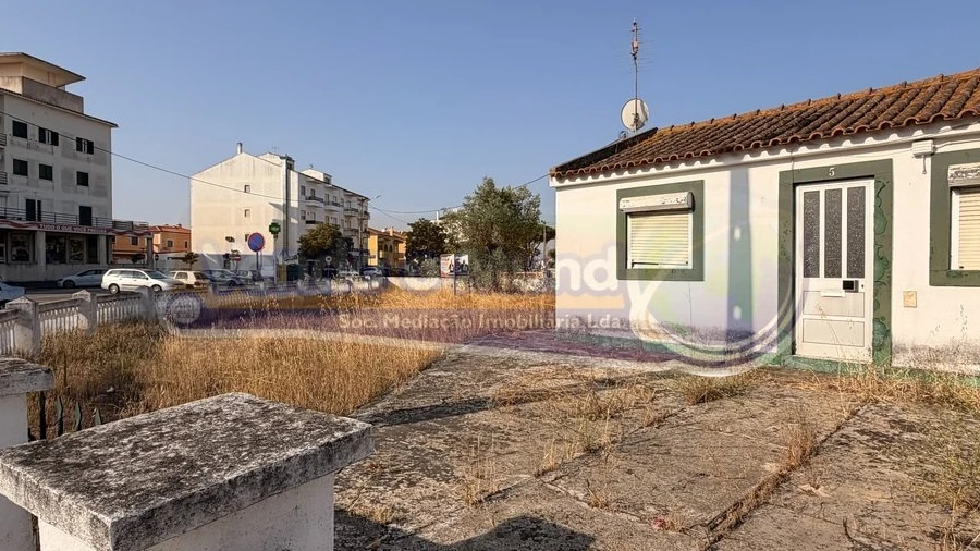 Moradia T2 para Venda em Samora Correia