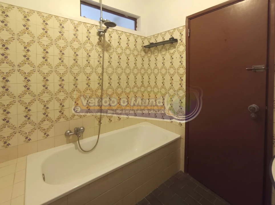 Apartamento T2 para Venda em Benavente Foto 8