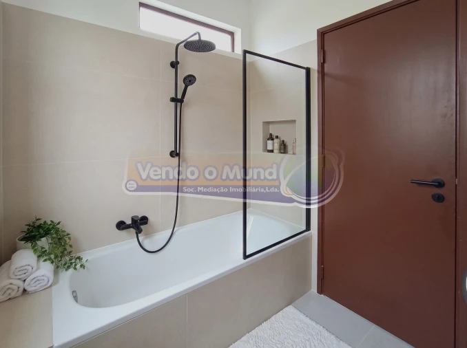Apartamento T2 para Venda em Benavente Foto 17
