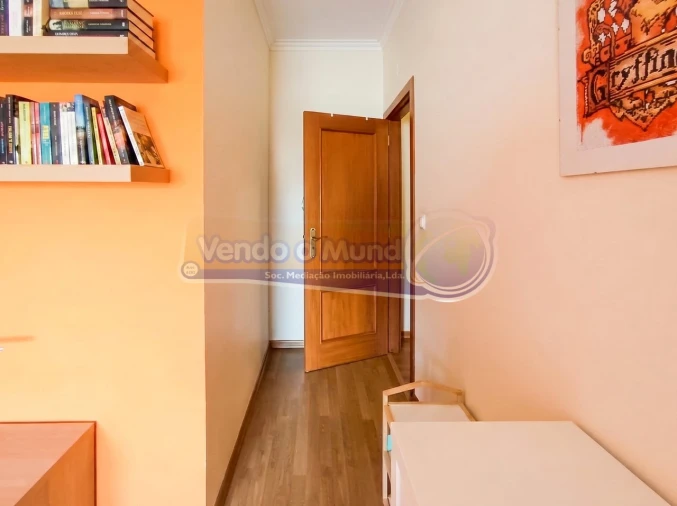 Apartamento T3 para Venda em Benavente Foto 18