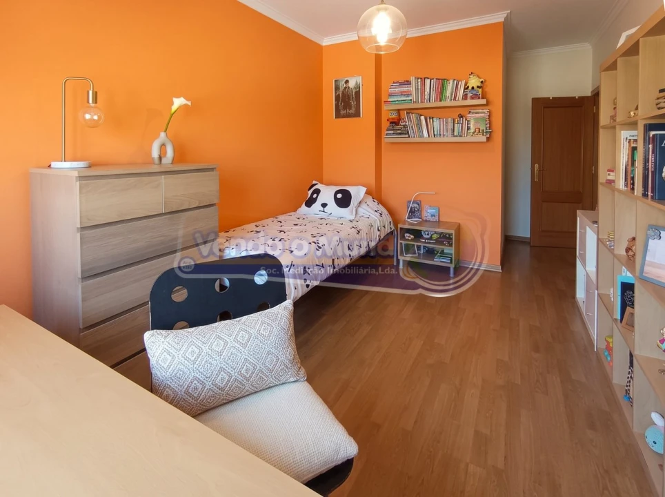 Apartamento T3 para Venda em Benavente Foto 17