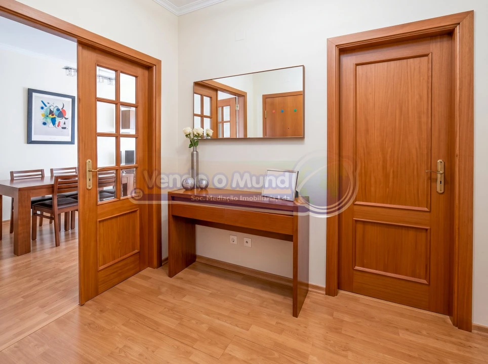 Apartamento T3 para Venda em Benavente Foto 4
