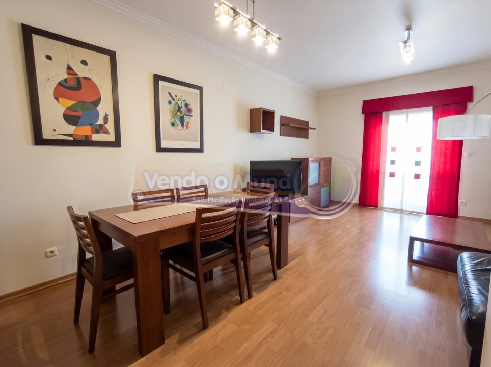 Apartamento T3 para Venda em Benavente Foto 2
