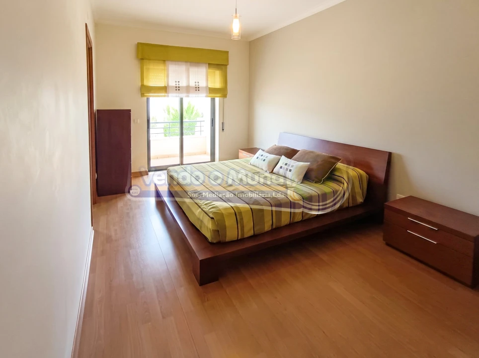 Apartamento T3 para Venda em Benavente Foto 8