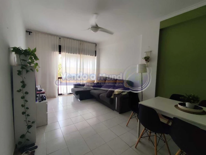 Apartamento T2 para Venda em Benavente Foto 9