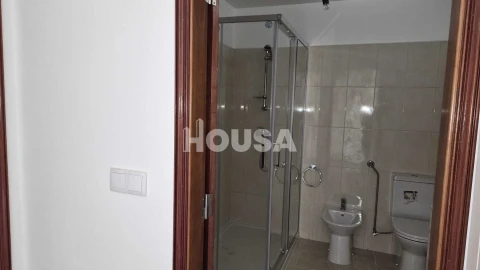 Moradia T3 para Venda em Parceiros e Azoia