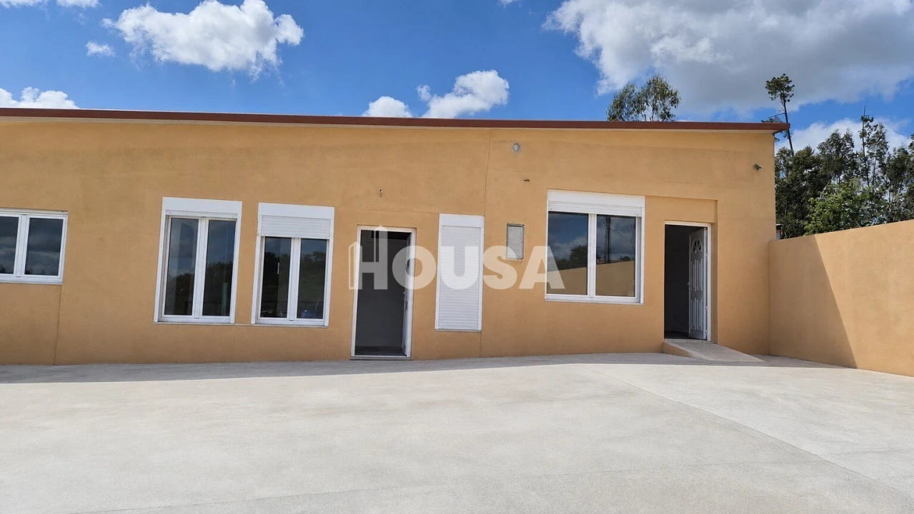 Moradia T3 para Venda em Parceiros e Azoia Foto 1