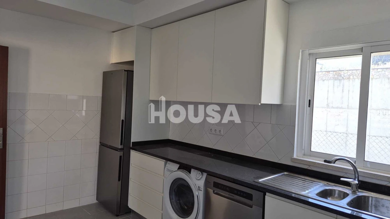 Moradia T3 para Venda em Parceiros e Azoia Foto 2