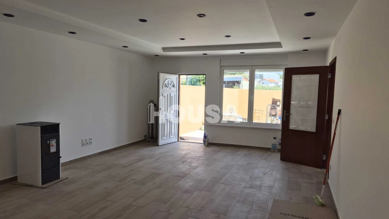 Moradia T3 para Venda em Parceiros e Azoia Foto 6