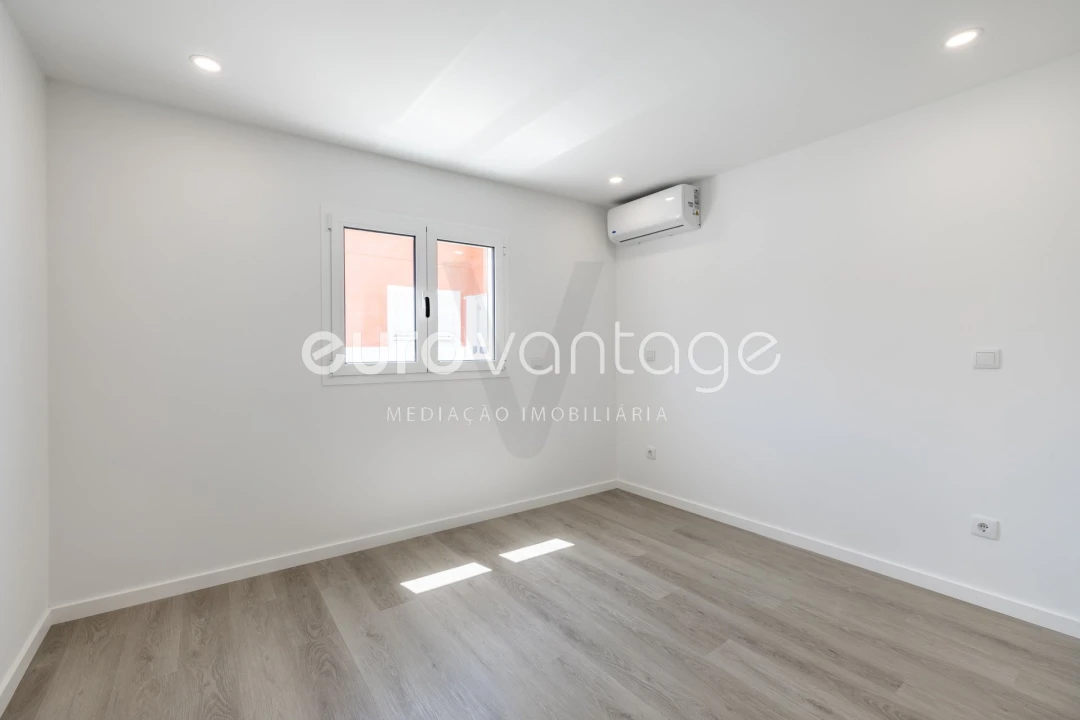 Moradia T3 para Venda em Leiria, Pousos, Barreira e Cortes Foto 12