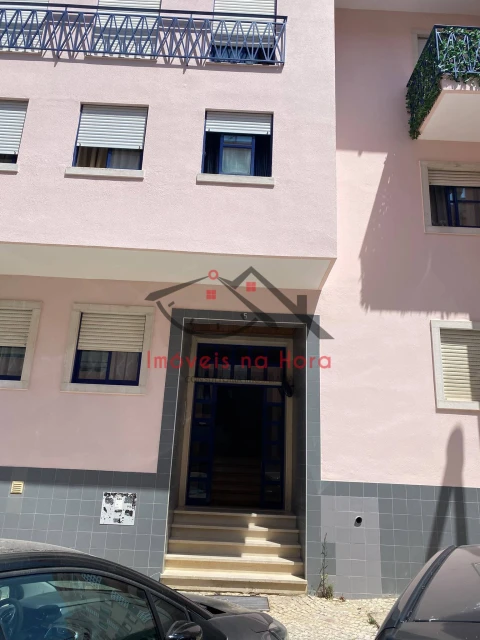 Apartamento T2 para Venda em Corroios
