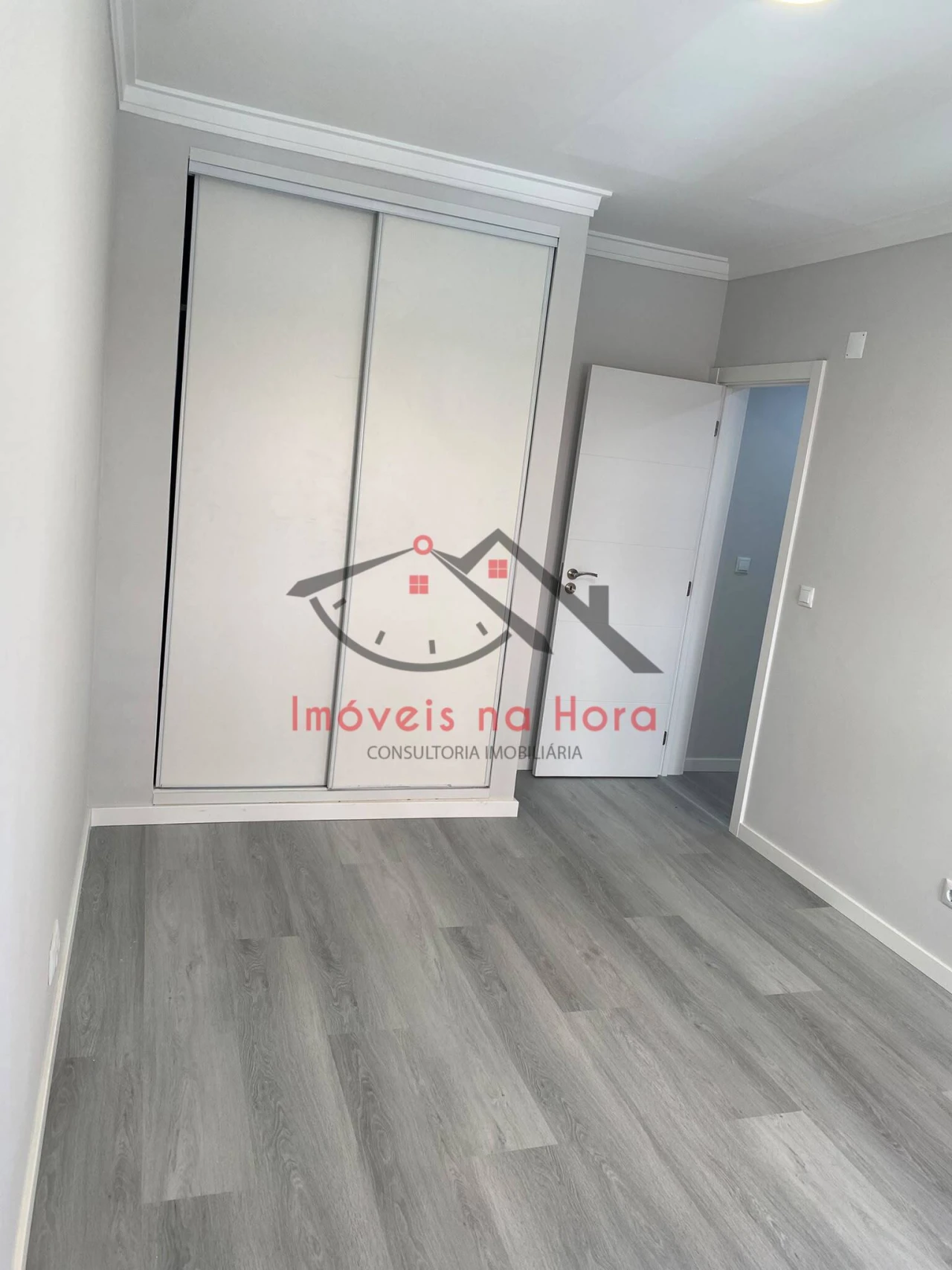Apartamento T2 para Venda em Corroios Foto 13