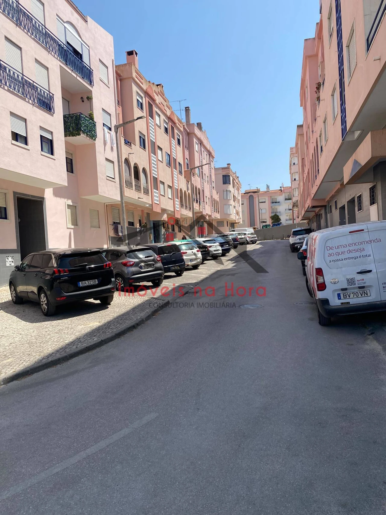 Apartamento T2 para Venda em Corroios Foto 18