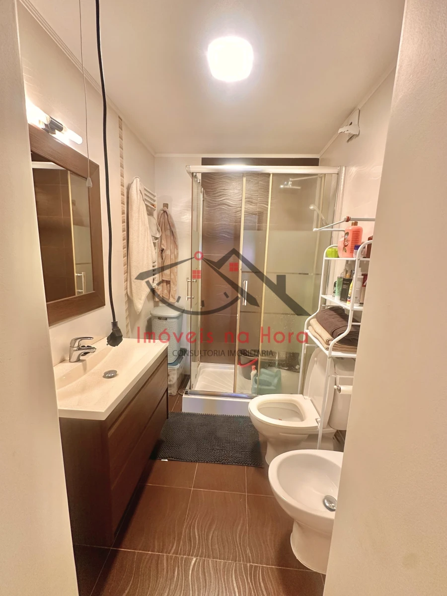 Apartamento T3 para Venda em Rio de Mouro Foto 17