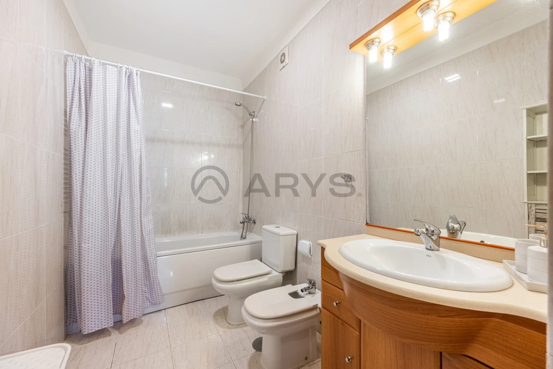 Apartamento T2 para Venda em Gualtar Foto 13