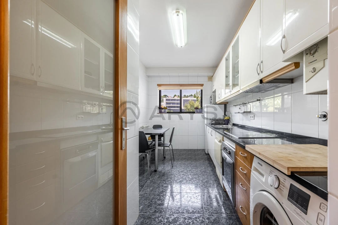 Apartamento T2 para Venda em Gualtar Foto 5