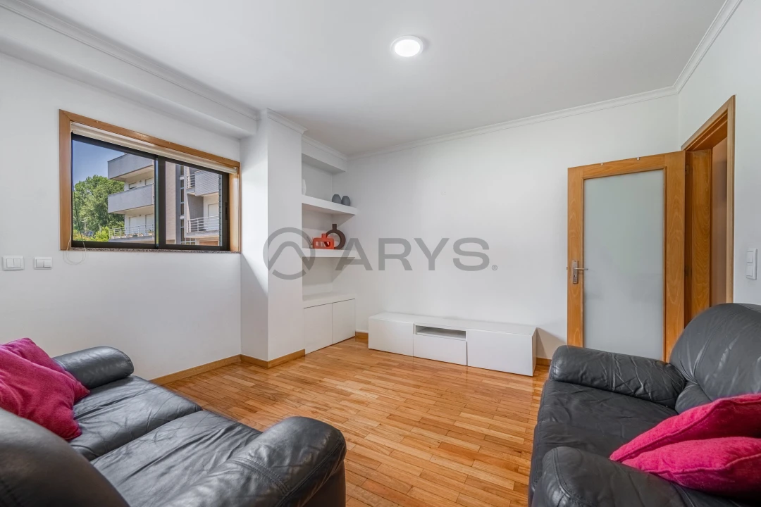 Apartamento T2 para Venda em Gualtar Foto 3