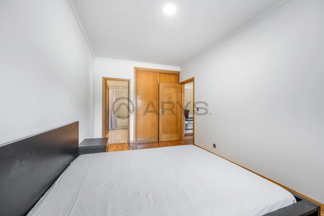 Apartamento T2 para Venda em Gualtar Foto 9