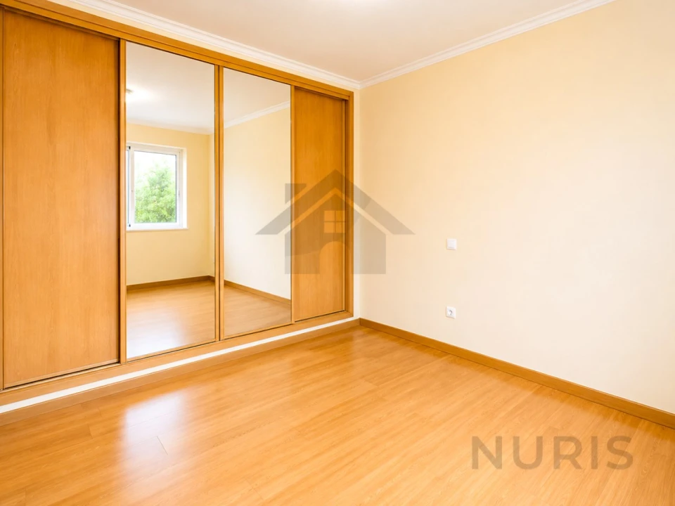 Apartamento T2 para Venda em Alvor Foto 9
