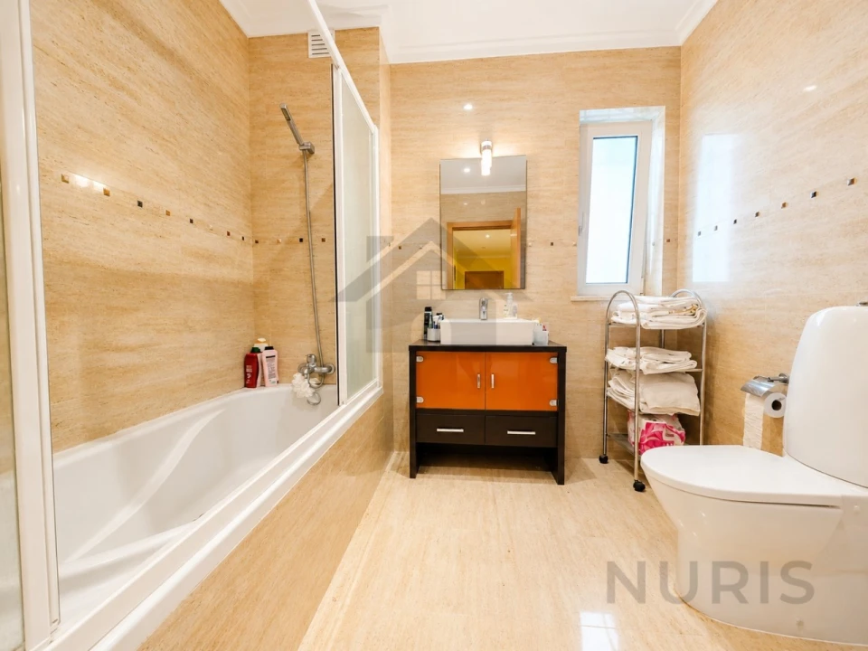 Apartamento T2 para Venda em Alvor Foto 16