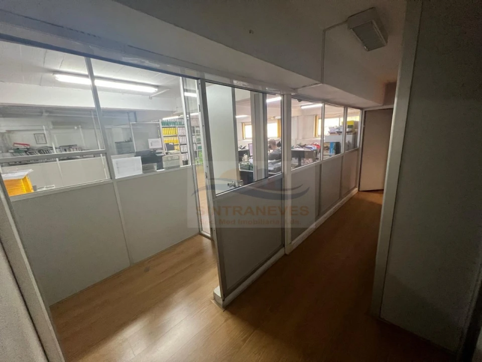 Armazém para Venda em Odivelas Foto 5