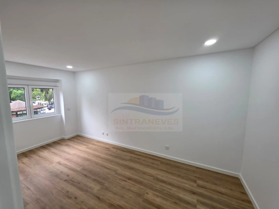 Apartamento T2 para Venda em Alverca do Ribatejo e Sobralinho Foto 3