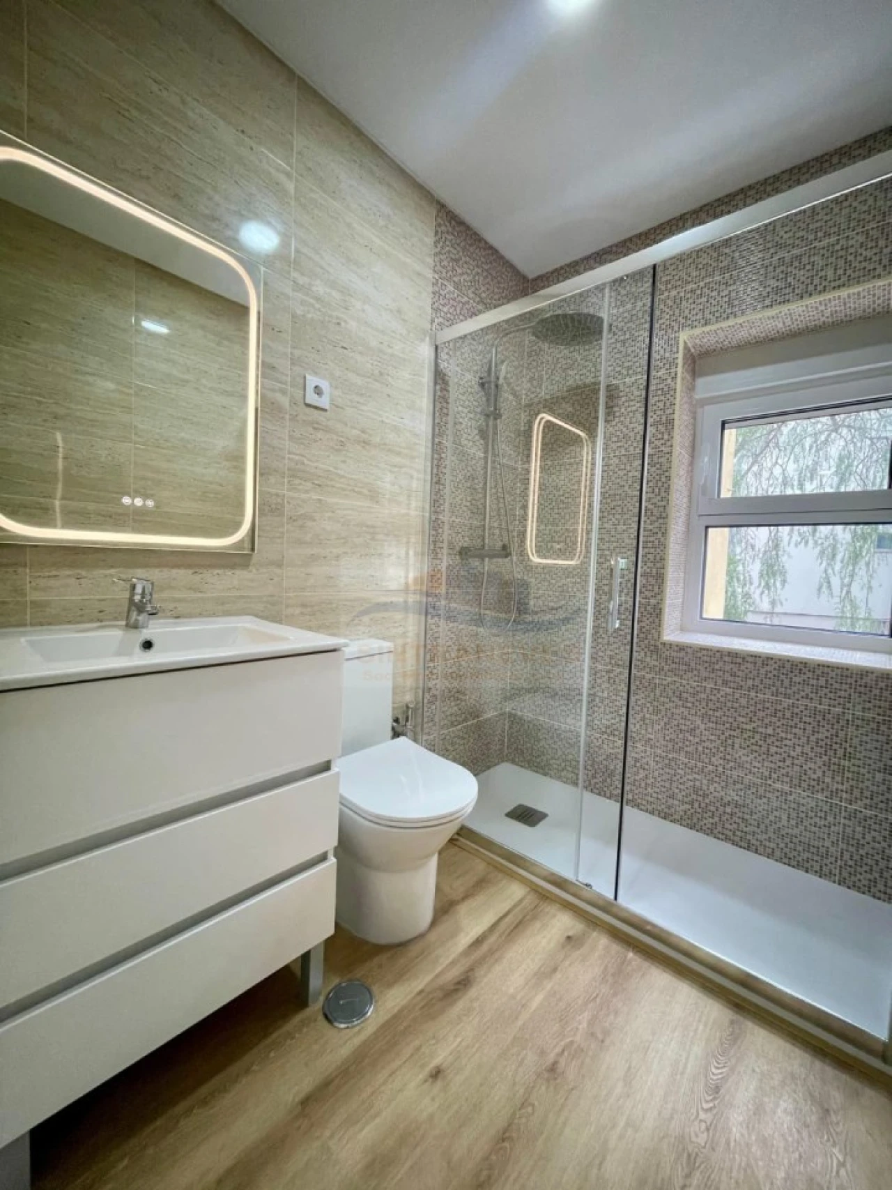 Apartamento T2 para Venda em Alverca do Ribatejo e Sobralinho Foto 8
