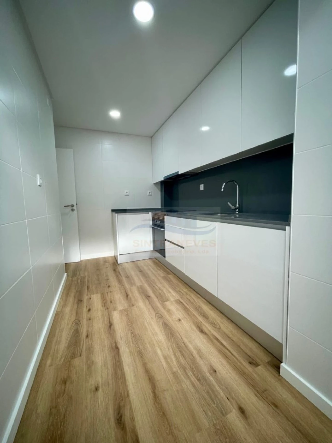 Apartamento T2 para Venda em Alverca do Ribatejo e Sobralinho Foto 9