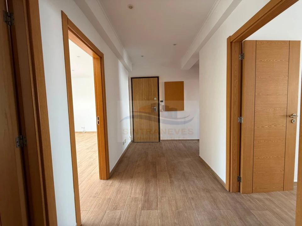 Apartamento T3 para Venda em Venteira Foto 2