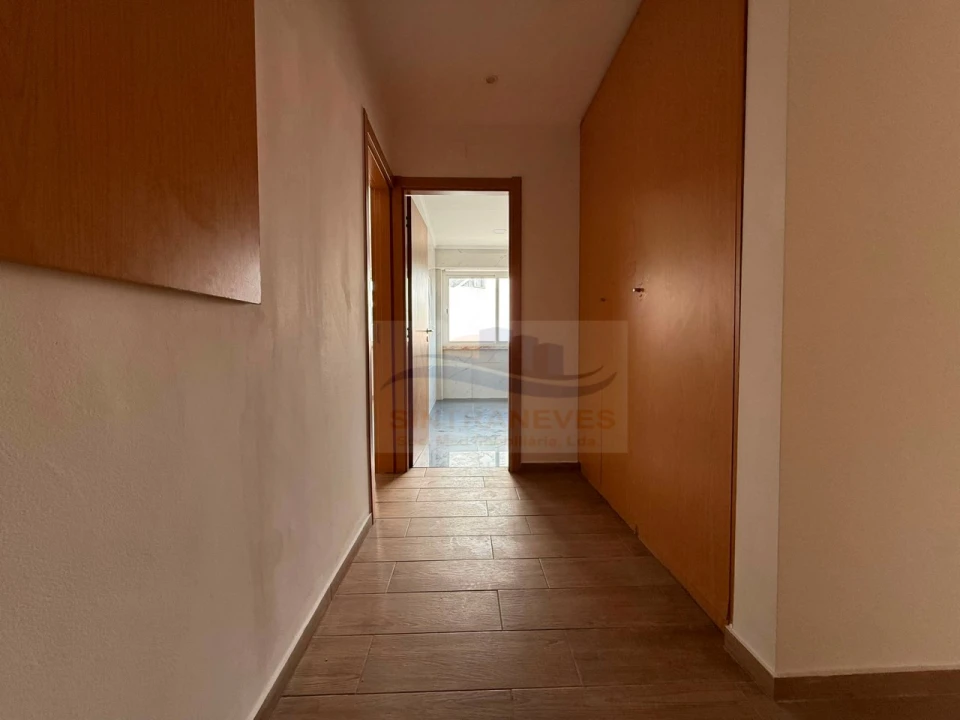 Apartamento T3 para Venda em Venteira Foto 3