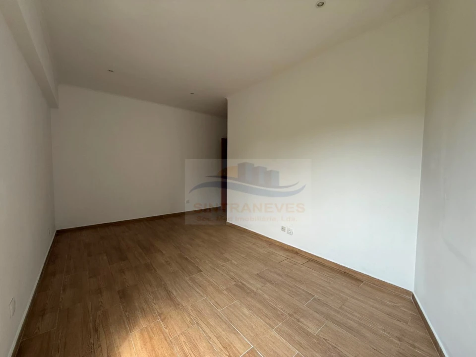 Apartamento T3 para Venda em Venteira Foto 22