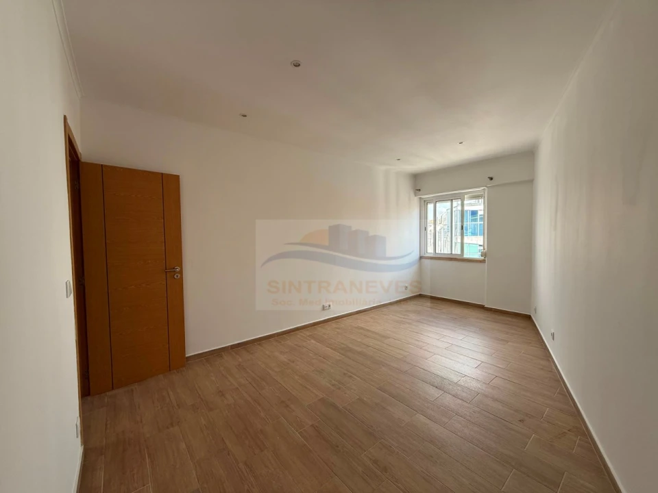 Apartamento T3 para Venda em Venteira Foto 23
