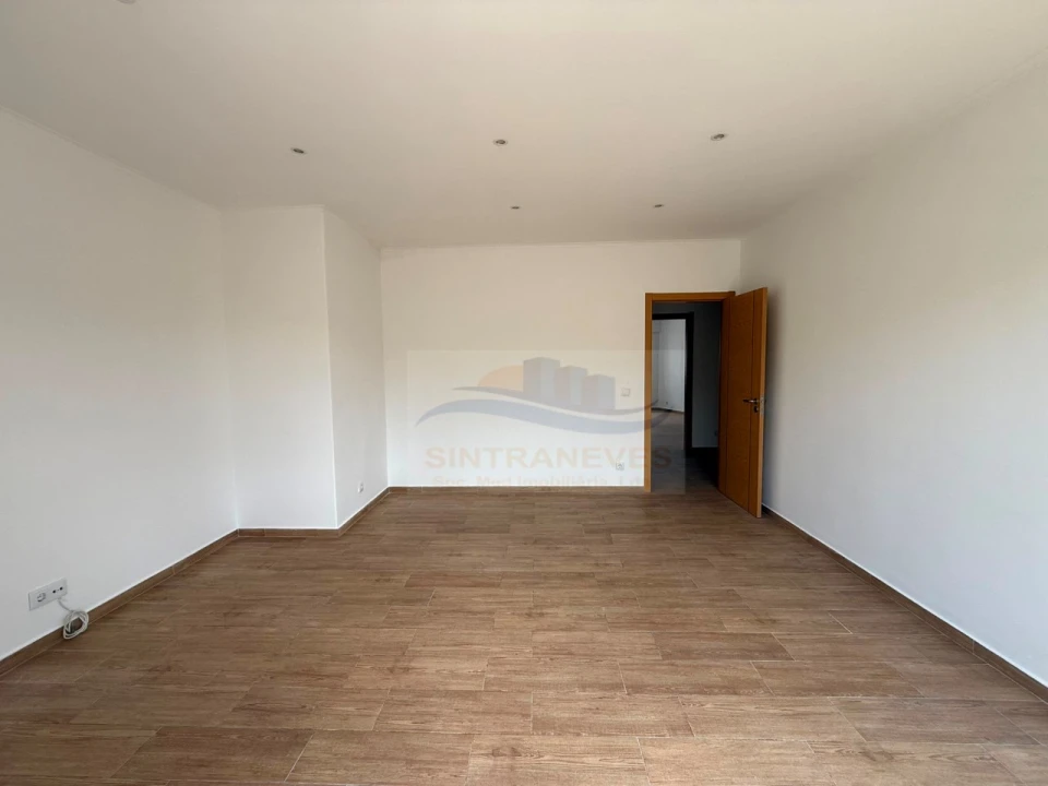 Apartamento T3 para Venda em Venteira Foto 26