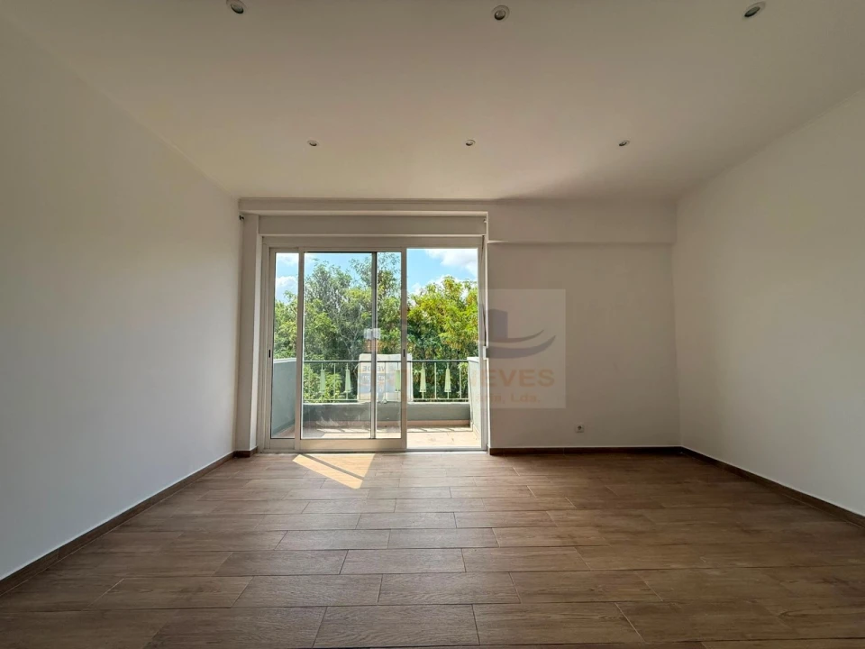 Apartamento T3 para Venda em Venteira Foto 28