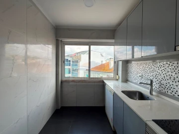 Apartamento T3 para Venda em Venteira