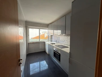 Apartamento T3 para Venda em Venteira