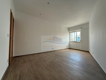 Apartamento T3 para Venda em Venteira