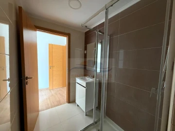 Apartamento T3 para Venda em Venteira