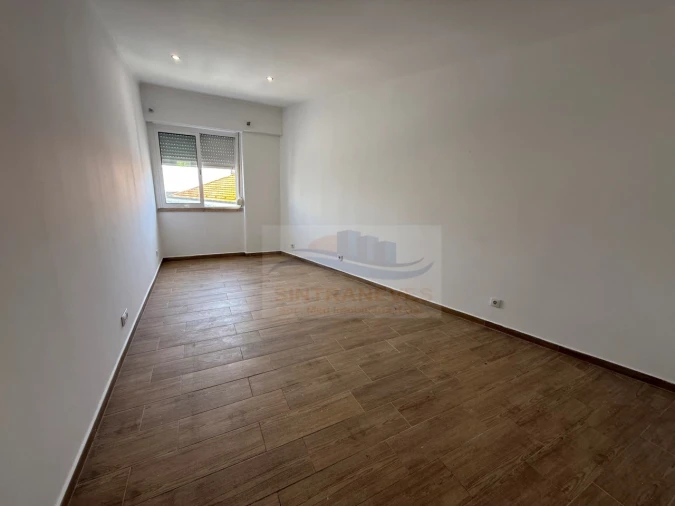 Apartamento T3 para Venda em Venteira Foto 13