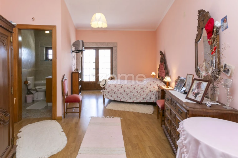 Quinta T8 para Venda em Valongo dos Azeites Foto 43