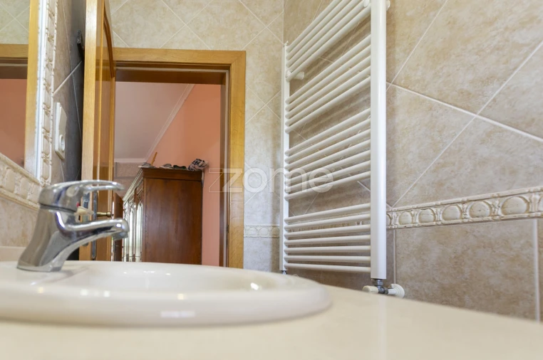 Quinta T8 para Venda em Valongo dos Azeites Foto 48