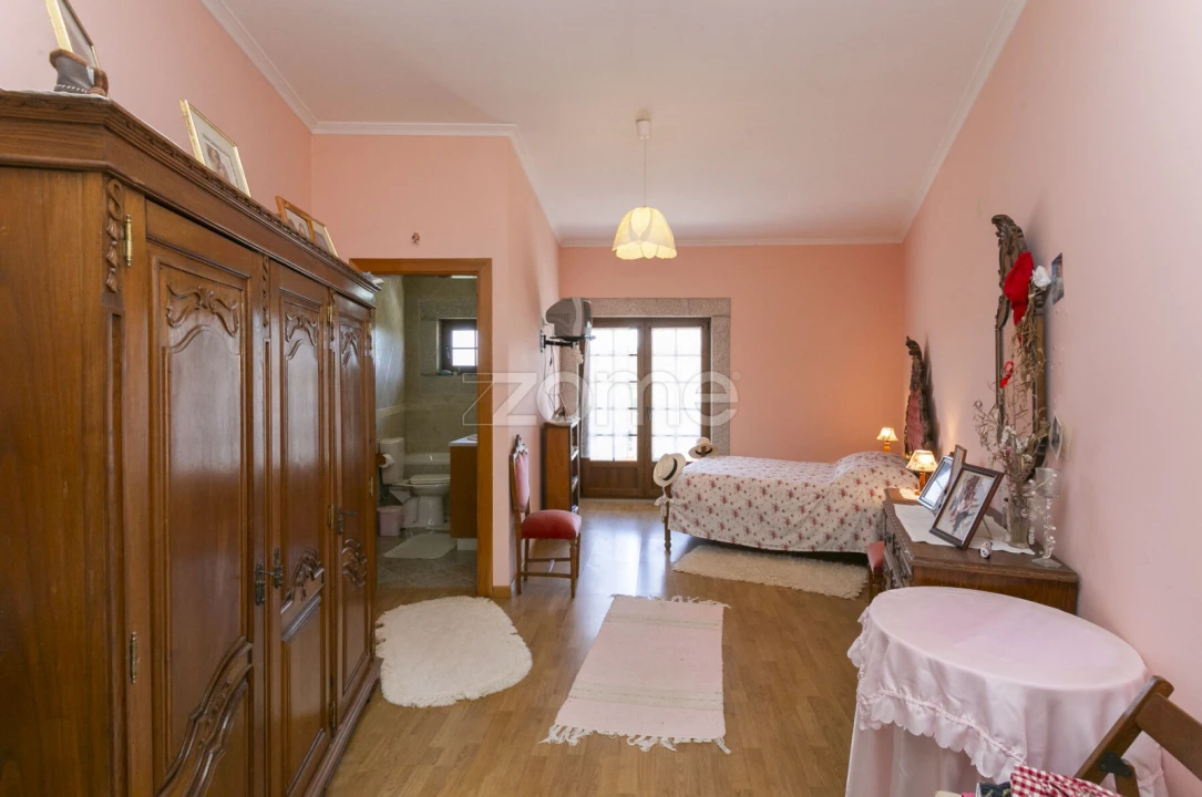Quinta T8 para Venda em Valongo dos Azeites Foto 47