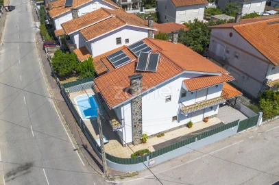 Moradia T4 para Venda em Arganil