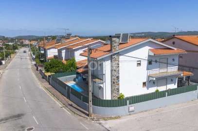 Moradia T4 para Venda em Arganil