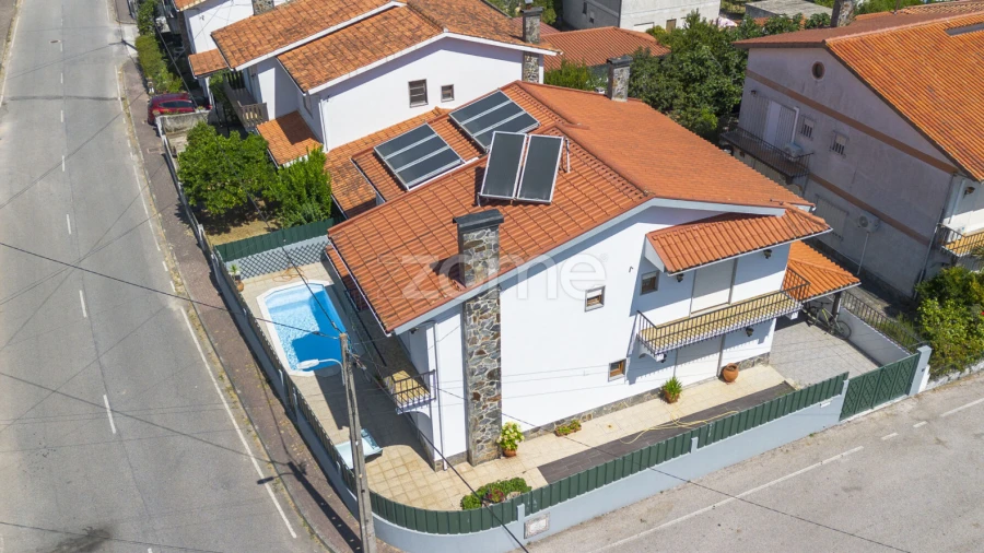 Moradia T4 para Venda em Arganil