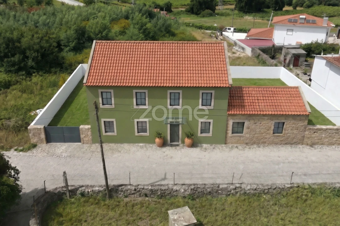 Moradia T4 para Venda em Silvares, Pias, Nogueira e Alvarenga Foto 2