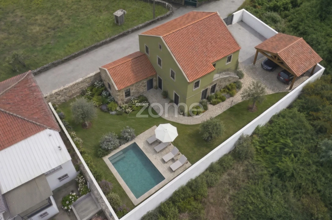 Moradia T4 para Venda em Silvares, Pias, Nogueira e Alvarenga Foto 3