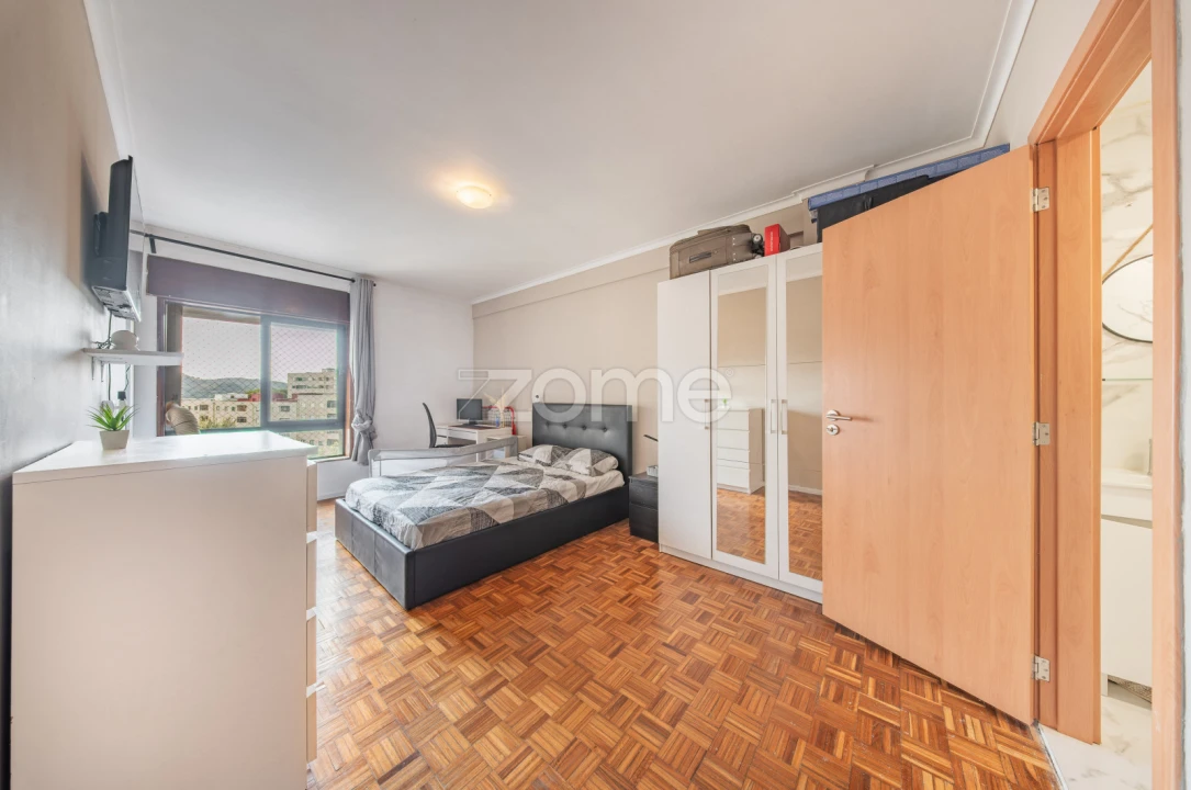 Apartamento T2 para Venda em Ferreiros e Gondizalves Foto 16