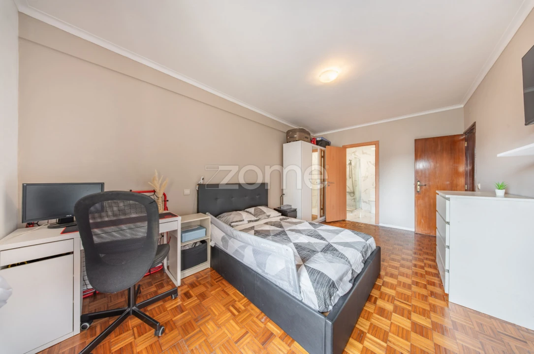 Apartamento T2 para Venda em Ferreiros e Gondizalves Foto 3