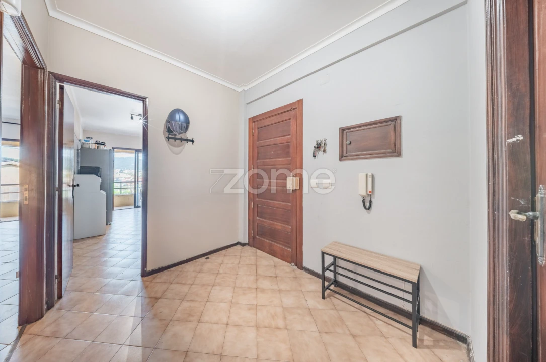 Apartamento T2 para Venda em Ferreiros e Gondizalves Foto 4